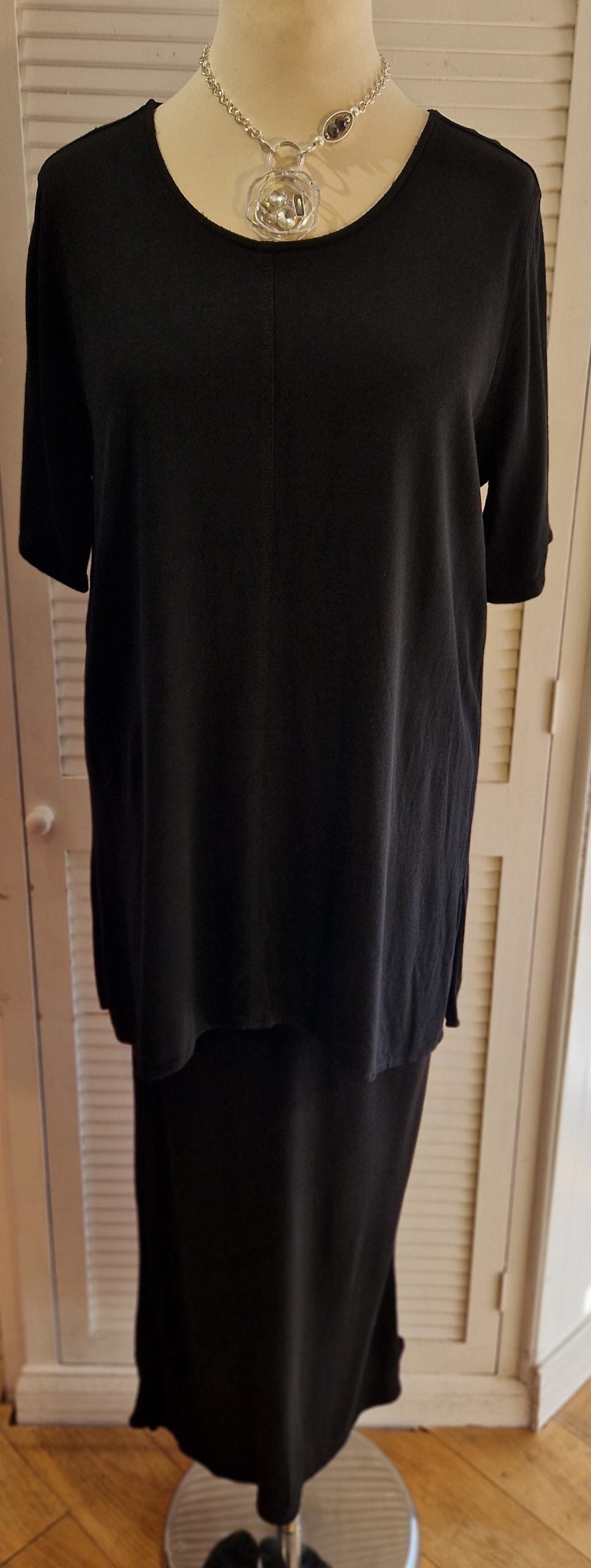 Xtra Belladonna short sleeve top - Black