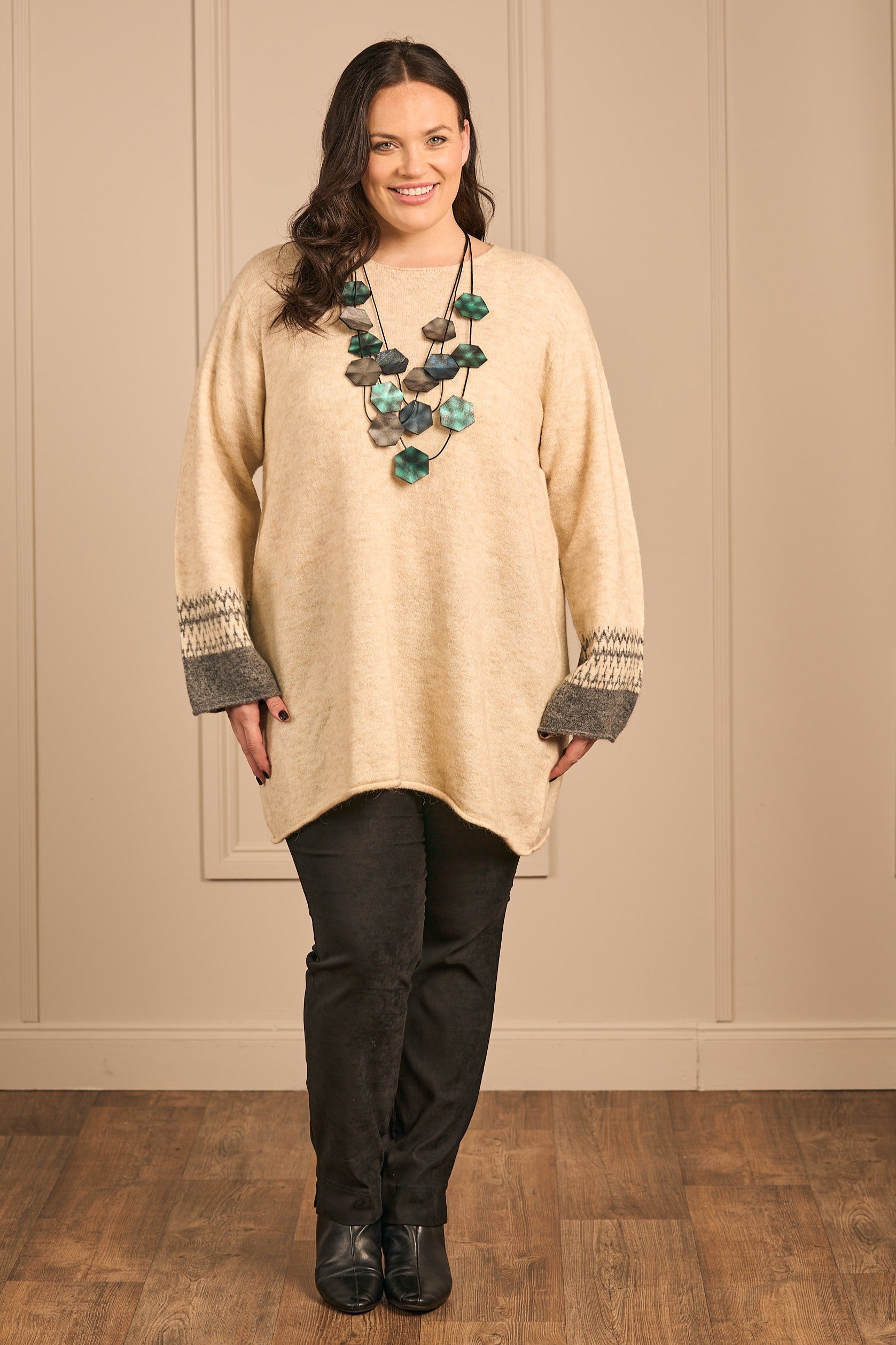 OUr model Zhana is wearing Ciso soft wooly jumper in crea, for Froxx Clothing plus sizes