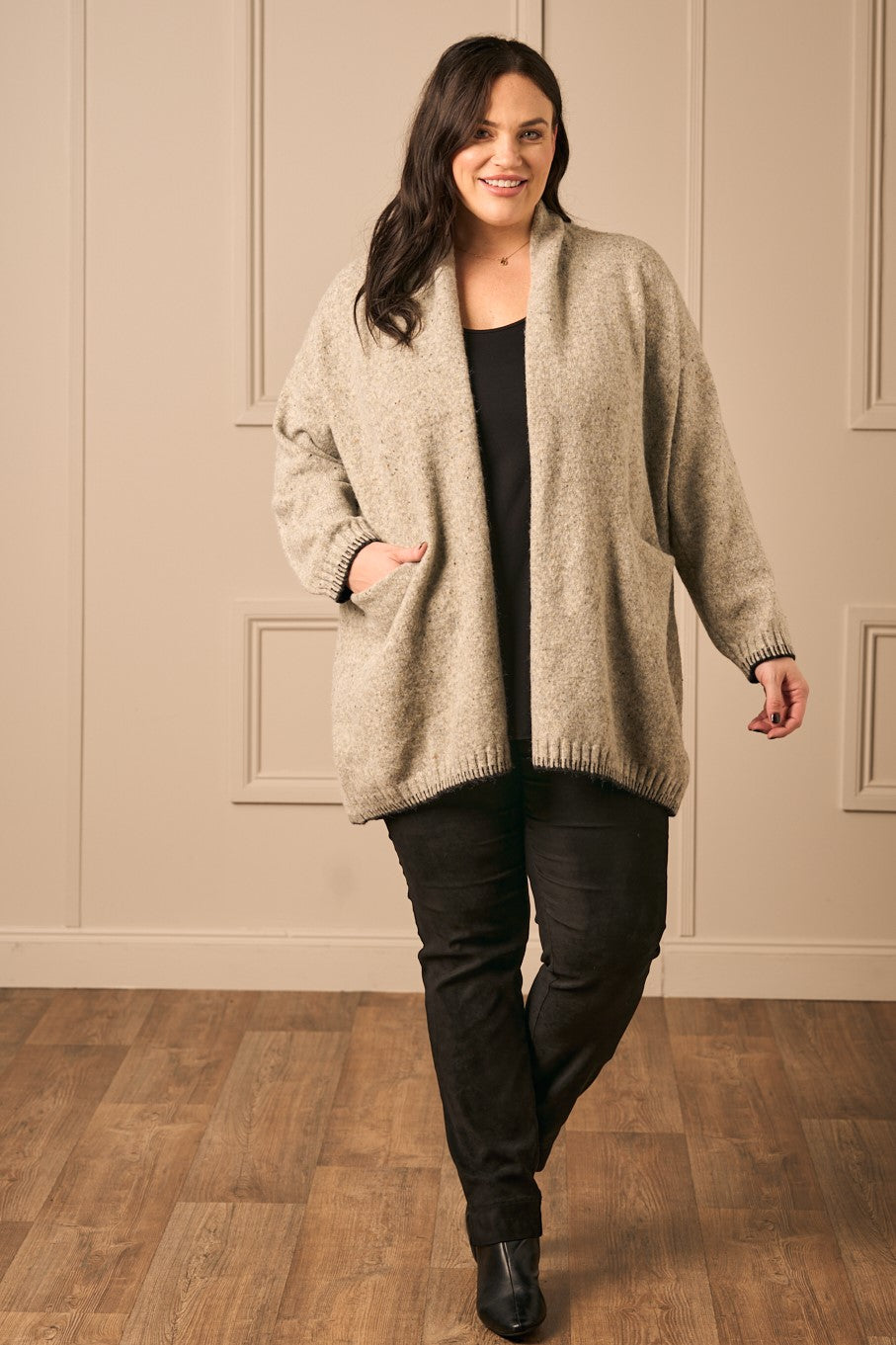 Our model Zhana Paton is wearing Ciso stitch edge cardi in grey for fabulous Froxx Clothing plus sizes