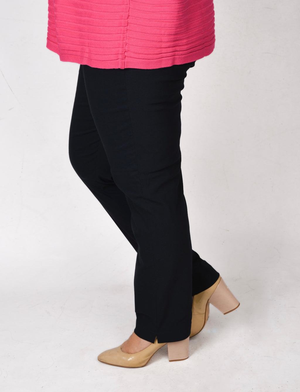 Model is wearing Mona Lisa straight leg stretch trousers in navy for Froxx Clothing plus sizes