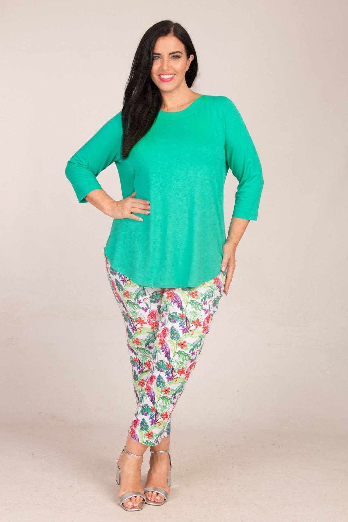 Robell Bella handdrawn crops - Green Multi