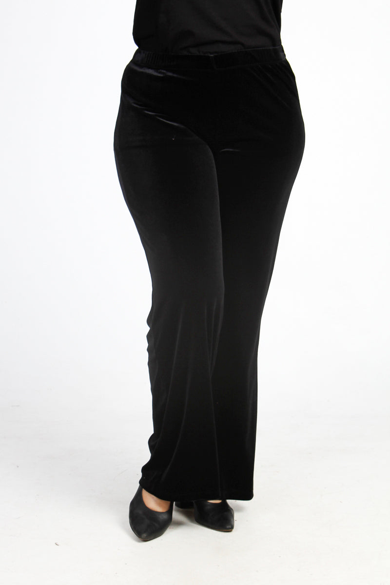 Our model is wearing Yoek velvet palazzos in black for Froxx Clothing