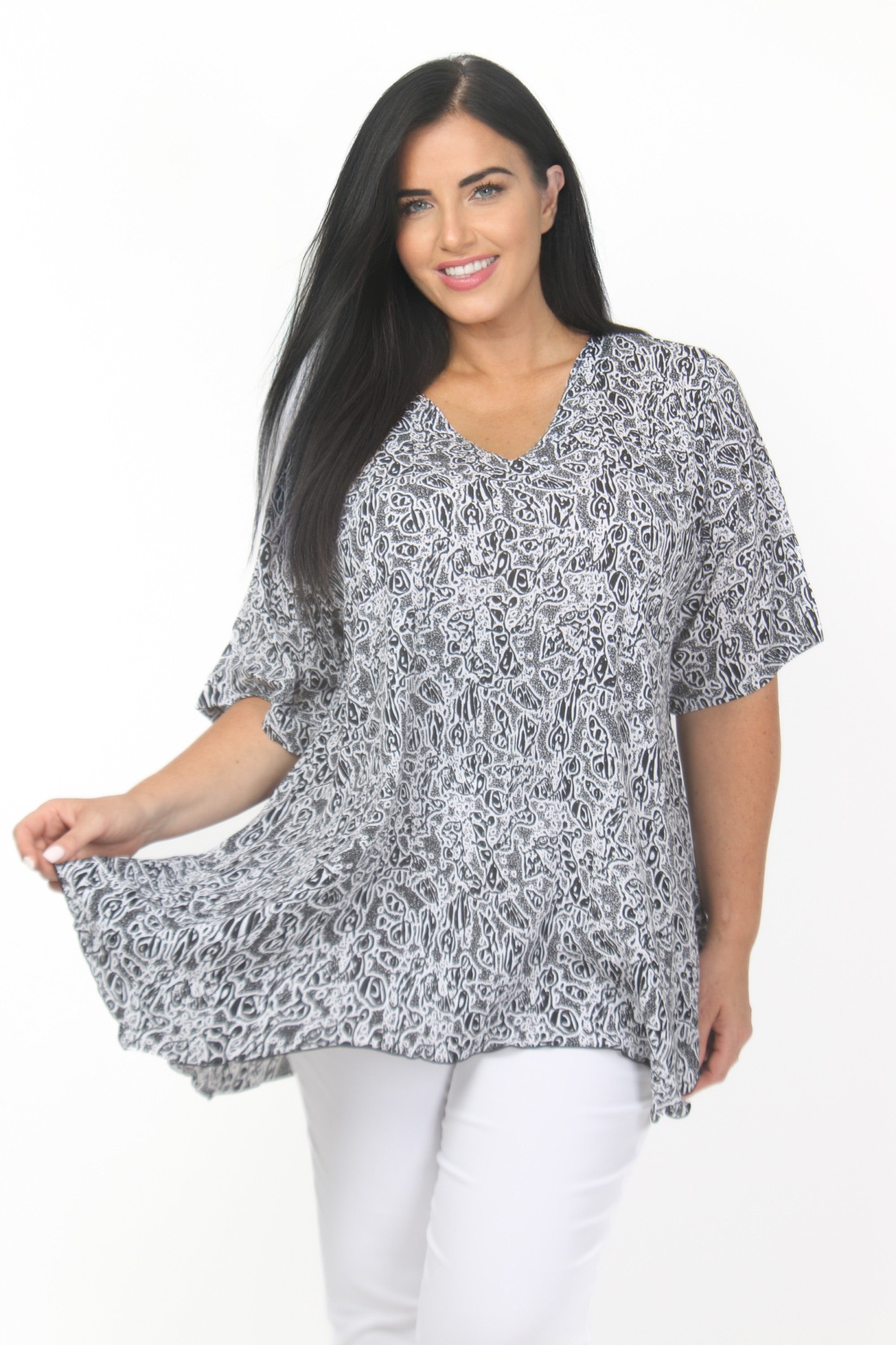 Angel Circle short sleeve pocket top - Black/White