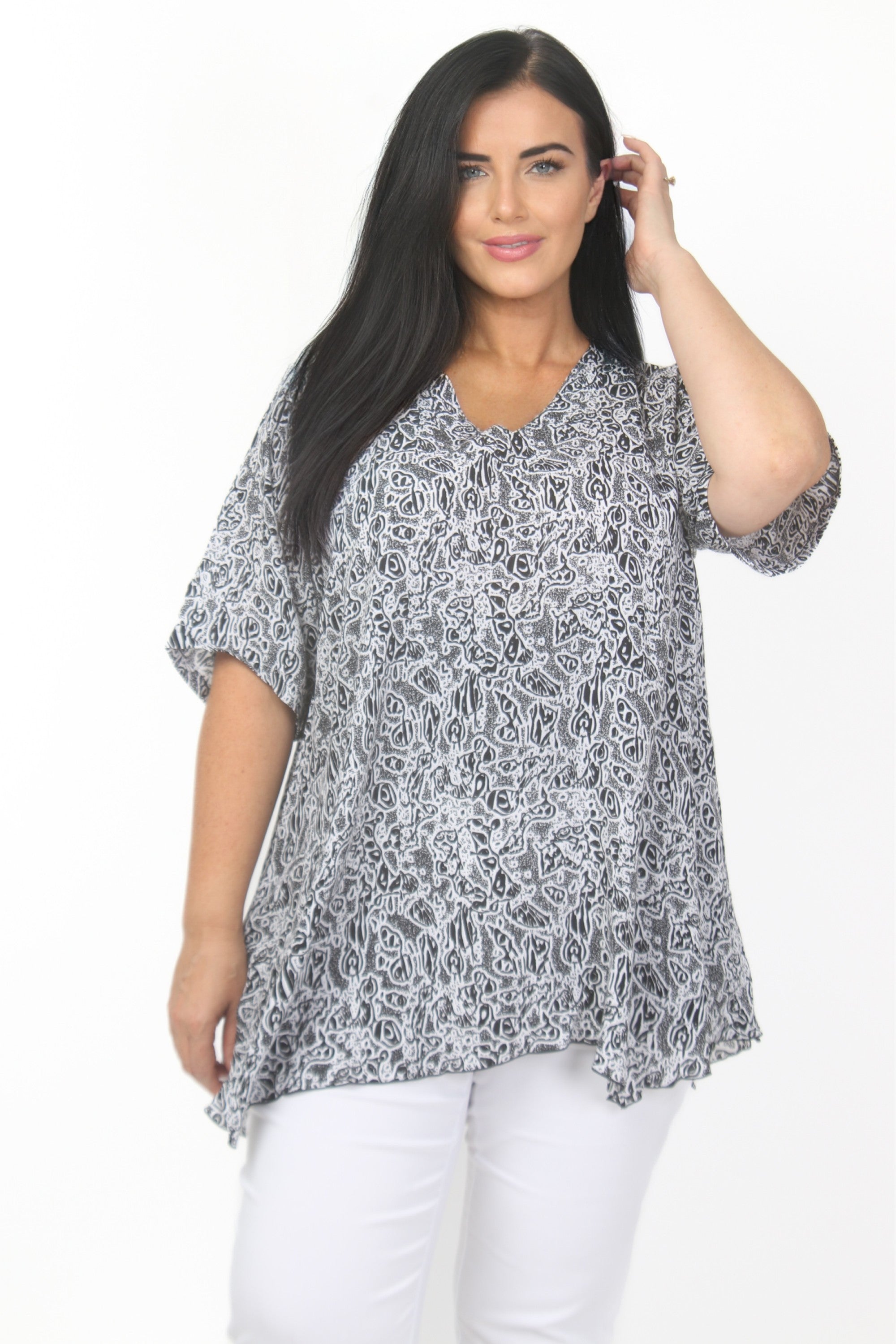 Angel Circle short sleeve pocket top - Black/White