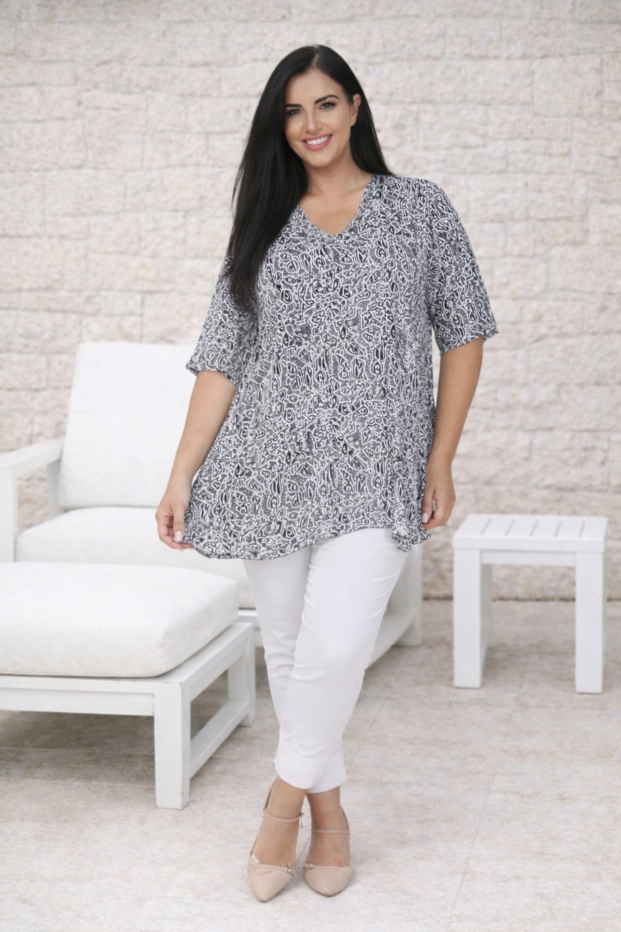 Angel Circle short sleeve pocket top - Black/White