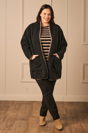 Froxx Clothing proudly present Zhana Paton wearing Ciso scallpp jacket in black for plus sizes