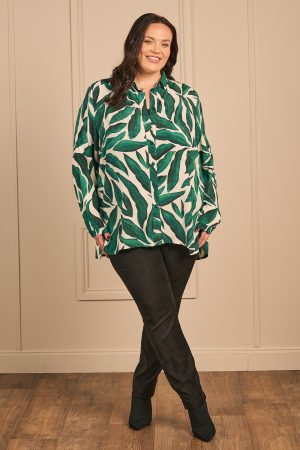 Our gorgeous model Zhana Paton is wearing KJ Brandleaf print shirt in jade for Froxx Clothing plus size specialists